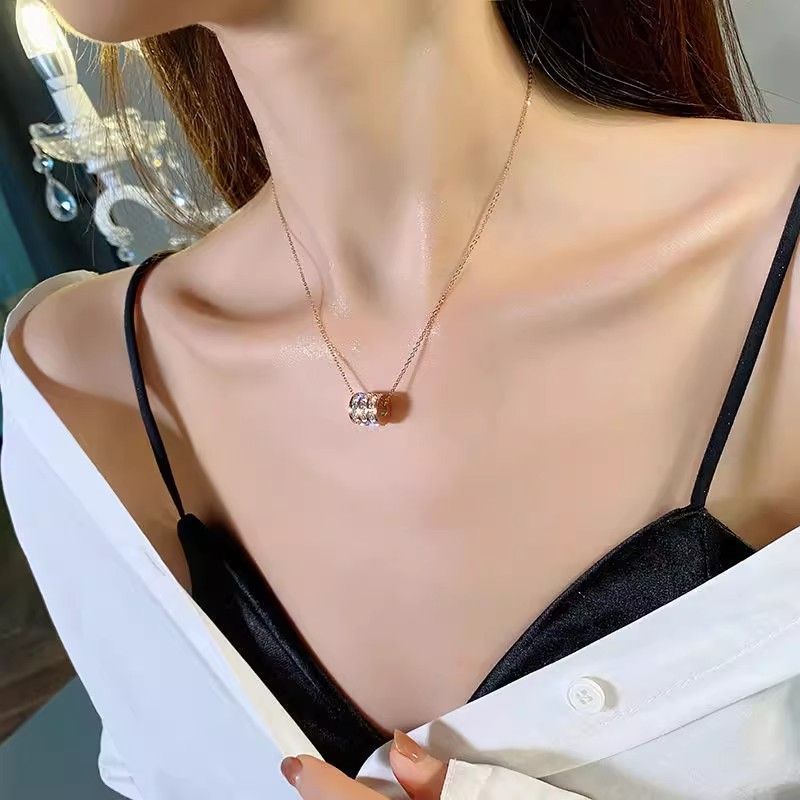 Premium Fading Summer Skirt Necklace Female Tide Internet celebrities ins Cold Neck Jewelry Pendant Faded Clavicle