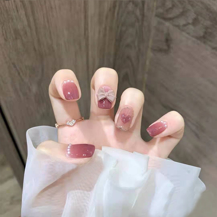 Nail patch fake nail new white nail piece Influencer wearing nail piece Wearable removable nail piece