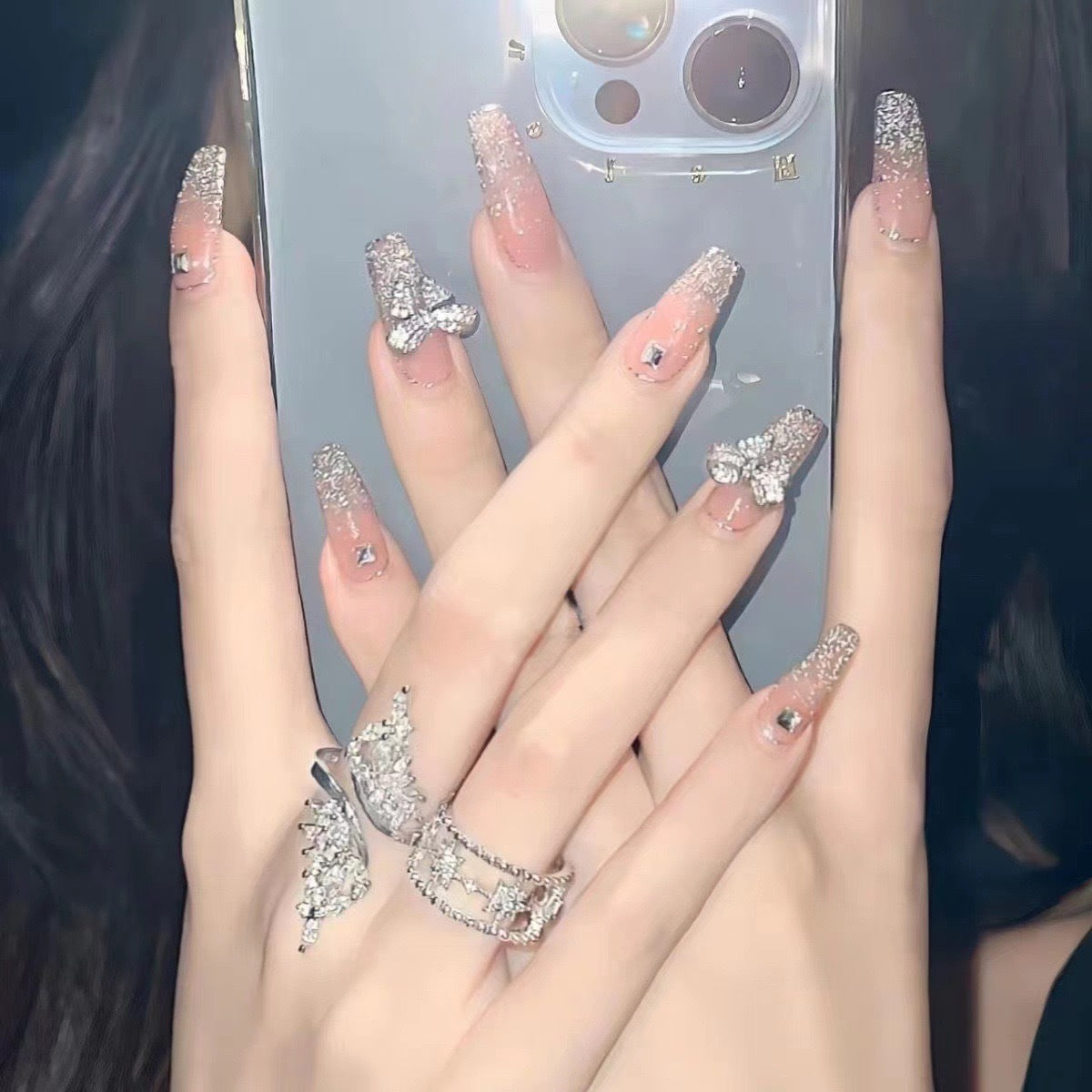 Nail patch fake nail new white nail piece Influencer wearing nail piece Wearable removable nail piece