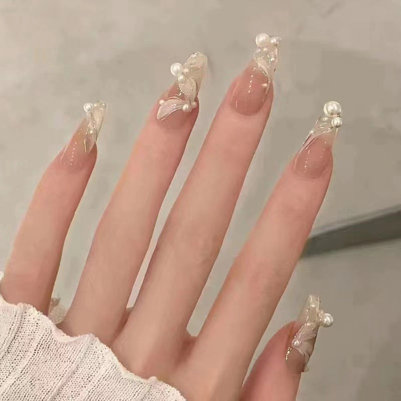 Nail patch fake nail new white nail piece Influencer wearing nail piece Wearable removable nail piece