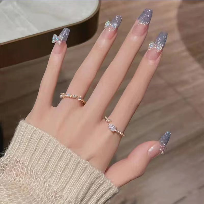 Nail patch fake nail new white nail piece Influencer wearing nail piece Wearable removable nail piece