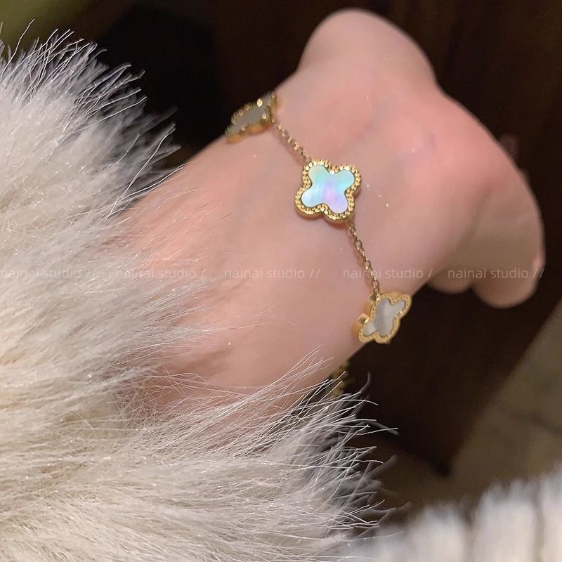 Non-Fading Roman Digital Small Waist Gold Bracelet Women's High-Grade Light Luxury Clover Bracelet New Fashion Bracelet