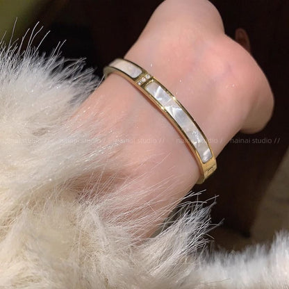 Non-Fading Roman Digital Small Waist Gold Bracelet Women's High-Grade Light Luxury Clover Bracelet New Fashion Bracelet