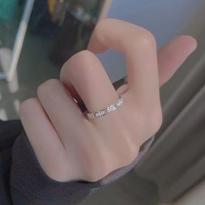 [In Stock]Geometric sparkle winding twist ring women's light luxury niche design sense high-grade index finger open ring personalized ring