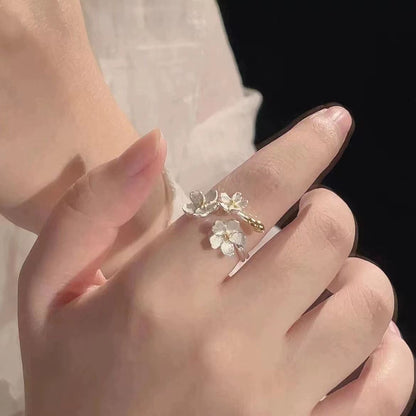 [In Stock] Camellia girlfriends pair ring niche design sense light luxury simple temperament opening adjustment ring