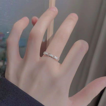 [In Stock]Geometric sparkle winding twist ring women's light luxury niche design sense high-grade index finger open ring personalized ring